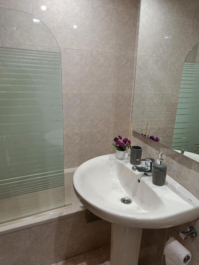 קסטרו אורדיאלס Paraiso Soleado: Piso Con Terraza, Piscina Y Garaje A 5 Min De Playa מראה חיצוני תמונה