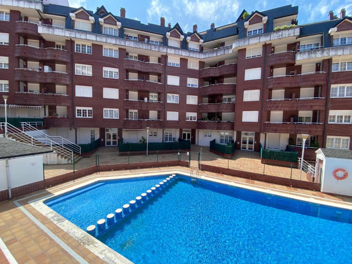 קסטרו אורדיאלס Paraiso Soleado: Piso Con Terraza, Piscina Y Garaje A 5 Min De Playa מראה חיצוני תמונה