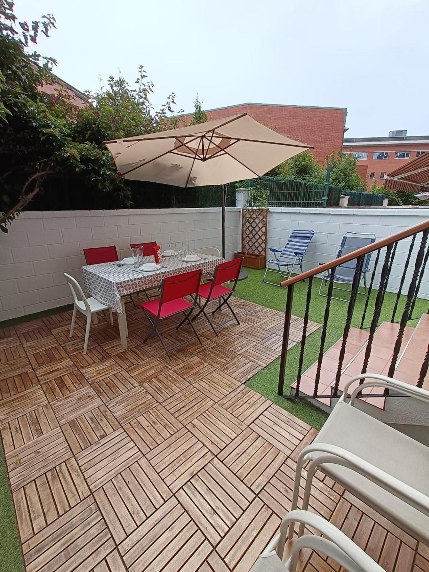 קסטרו אורדיאלס Paraiso Soleado: Piso Con Terraza, Piscina Y Garaje A 5 Min De Playa מראה חיצוני תמונה