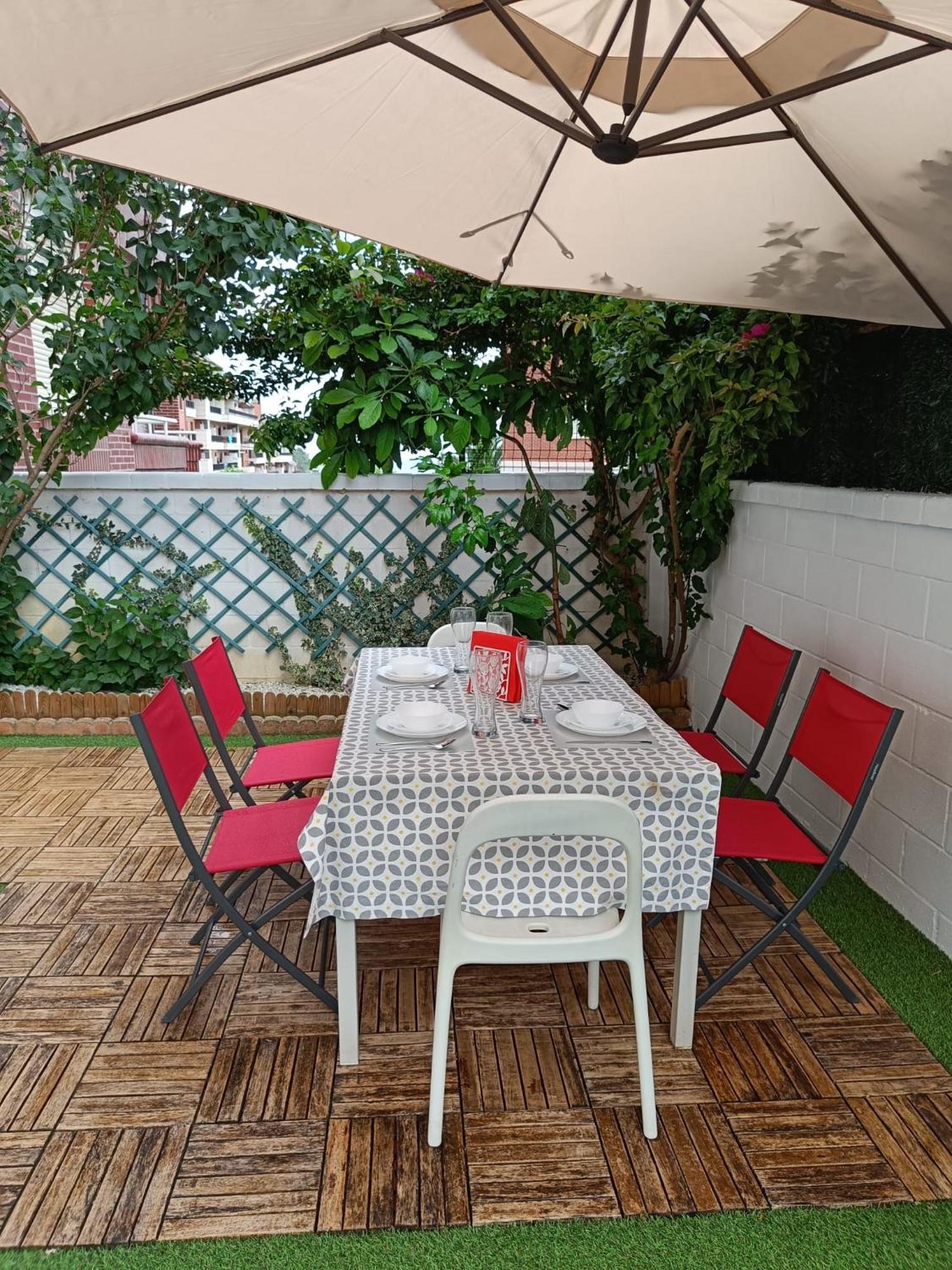 קסטרו אורדיאלס Paraiso Soleado: Piso Con Terraza, Piscina Y Garaje A 5 Min De Playa מראה חיצוני תמונה